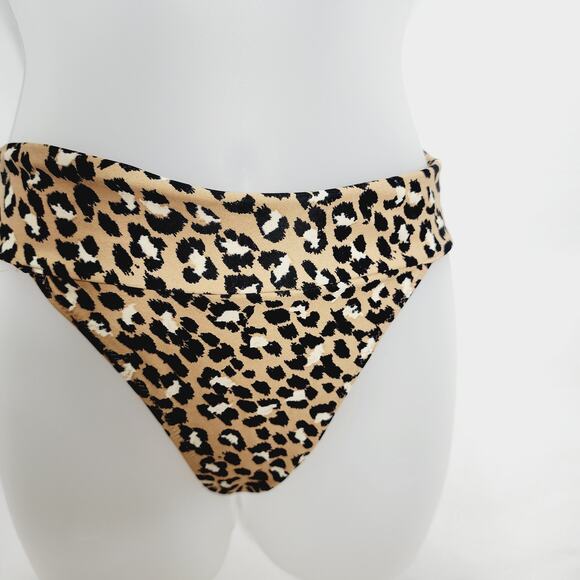Aerie Black Swim Top with Leopard Bikini Bottom -Beach-Pool-Cruise - Picture 2 of 9